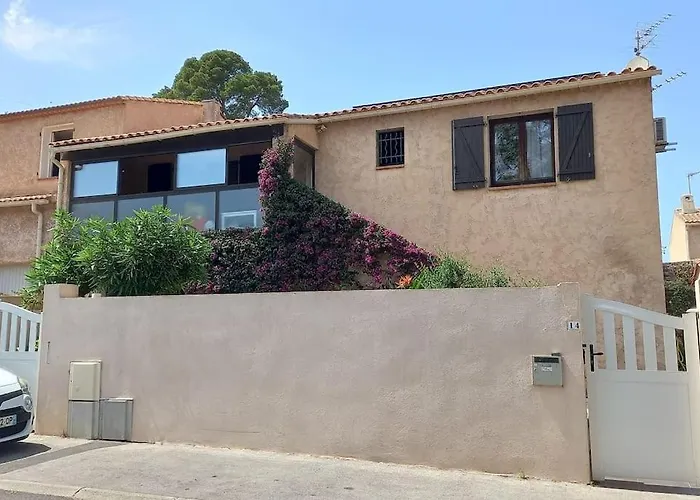 Appartement En Rez De Jardin Et Terrasse Ds Villa