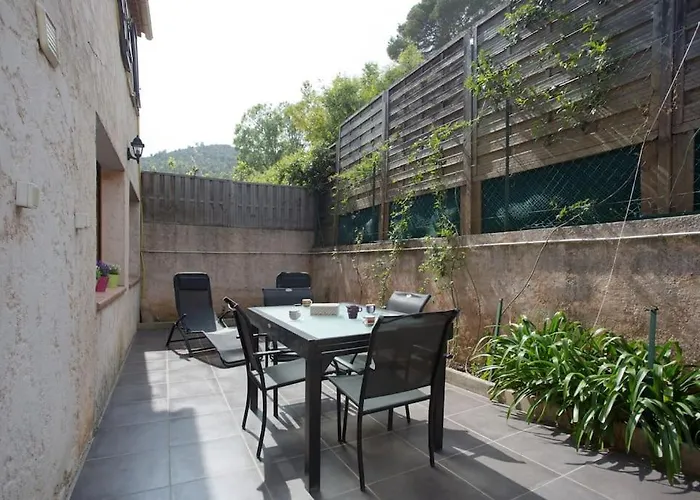 Appartement En Rez De Jardin Et Terrasse Ds Villa